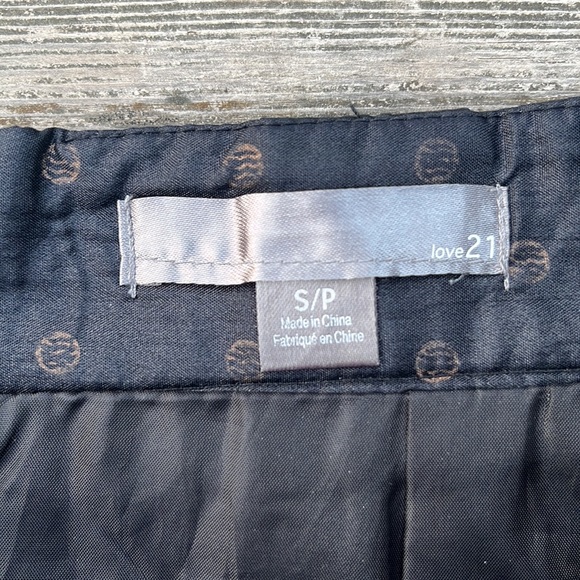 Love21 Skirt - Picture 8 of 9